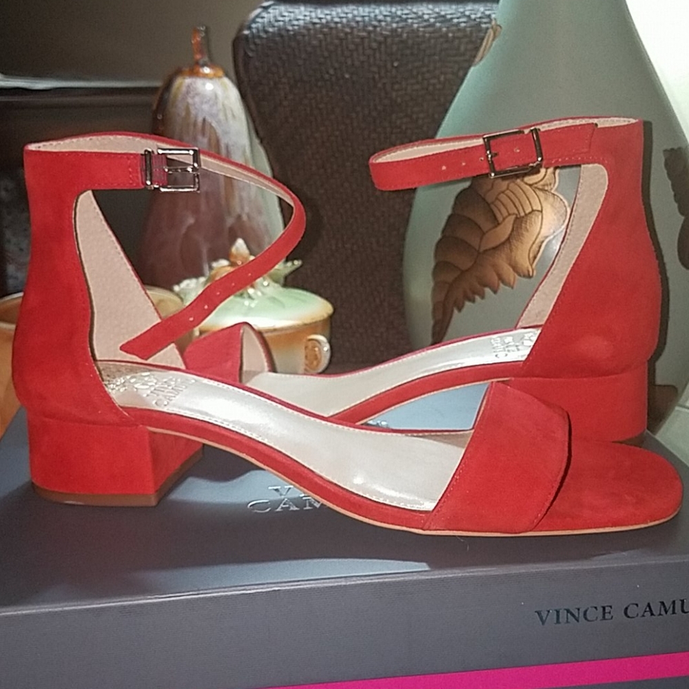 Vince Camuto Sasseta Sandal - Picture 4 of 5